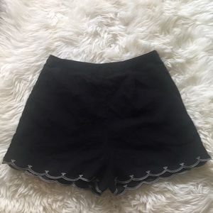 Embroidered scalloped hem shorts